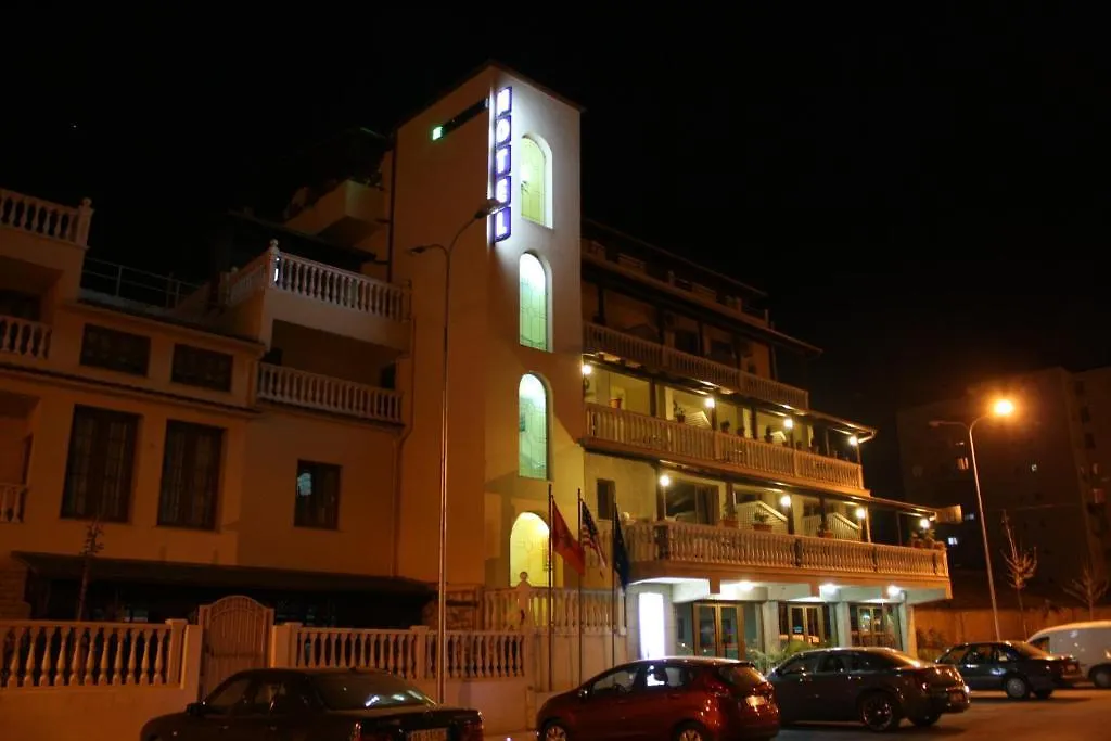 ***  Hotel Martini Vlorë Albanien